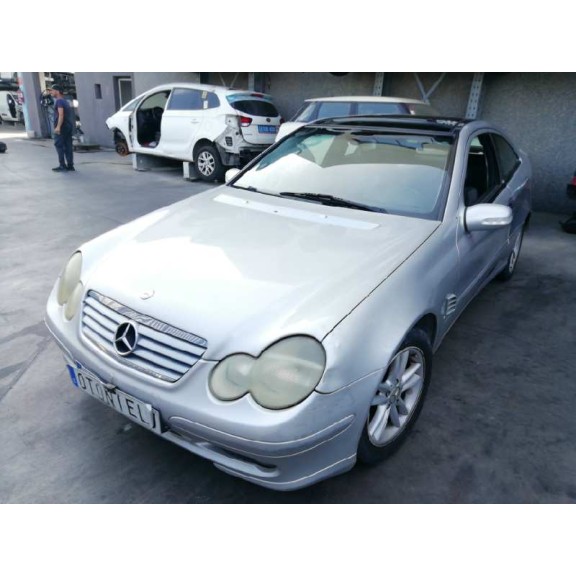 mercedes-benz clase c (w203) sportcoupe del año 2001