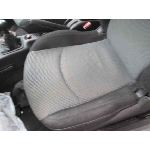 peugeot 206 berlina del año 2004