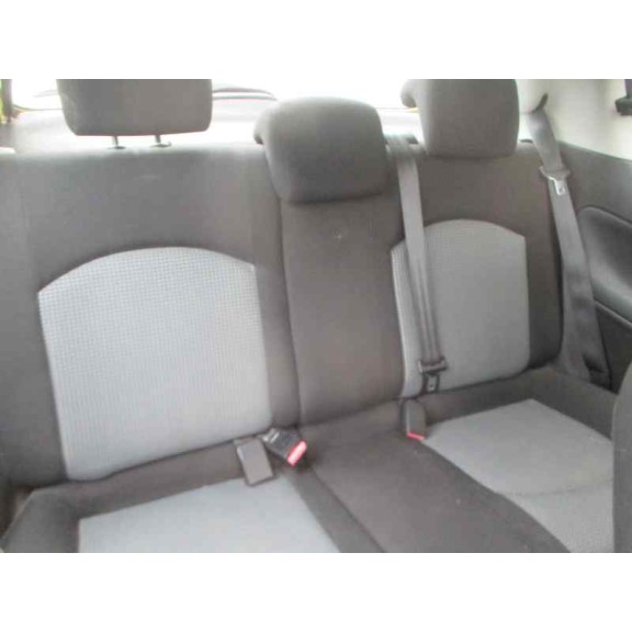 peugeot 206 berlina del año 2004