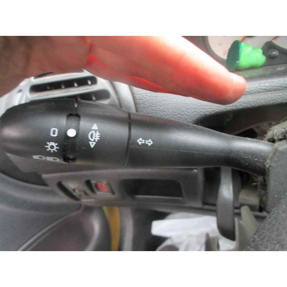 peugeot 206 berlina del año 2004