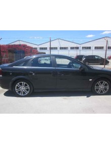 opel vectra c berlina del año 2004