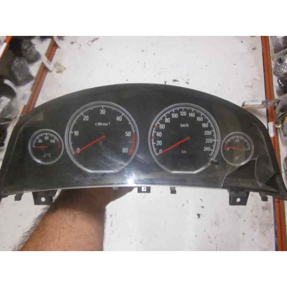 opel vectra c berlina del año 2004