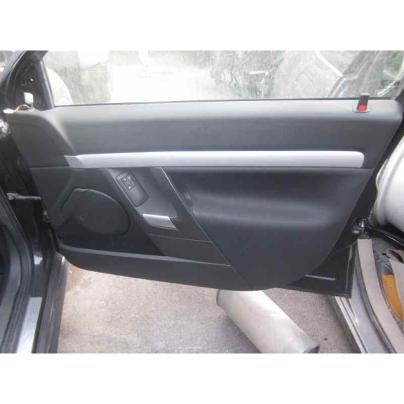 opel vectra c berlina del año 2004