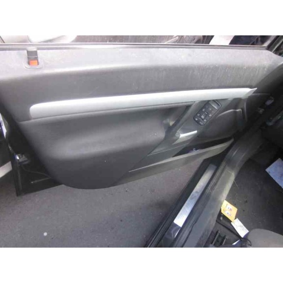 opel vectra c berlina del año 2004