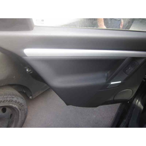 opel vectra c berlina del año 2004