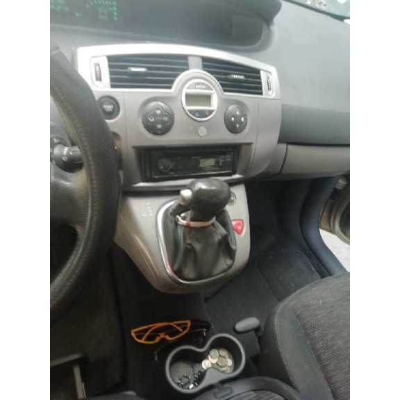 renault scenic ii del año 2007