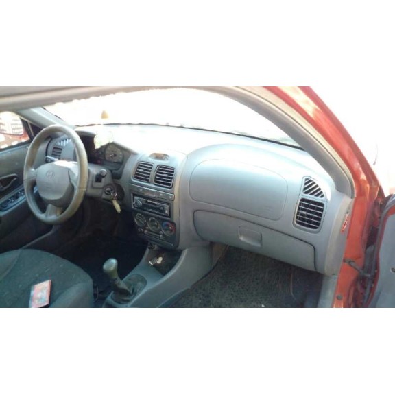 hyundai accent (lc) del año 2000