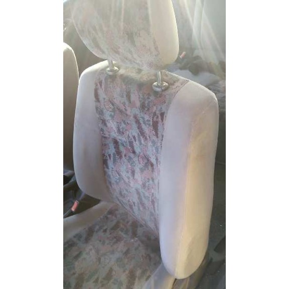 nissan primera berlina (p11) del año 1999