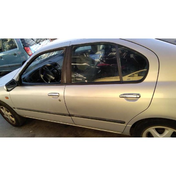 nissan primera berlina (p11) del año 1999