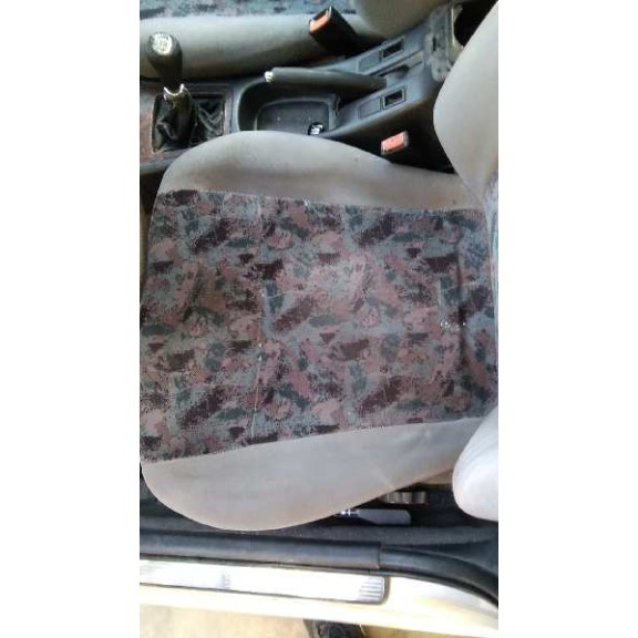 nissan primera berlina (p11) del año 1999