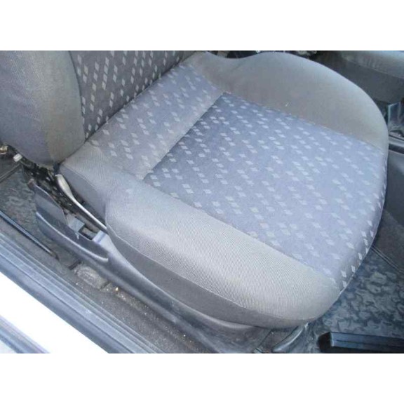 ford focus berlina (cak) del año 1999