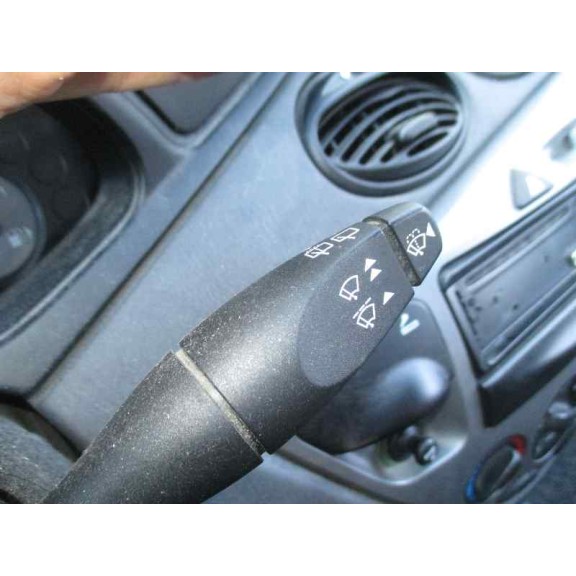 ford focus berlina (cak) del año 1999