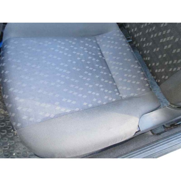 ford focus berlina (cak) del año 1999