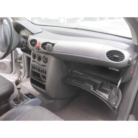 mercedes-benz clase a (w168) del año 1999