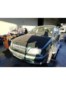 volvo s40 berlina del año 1999