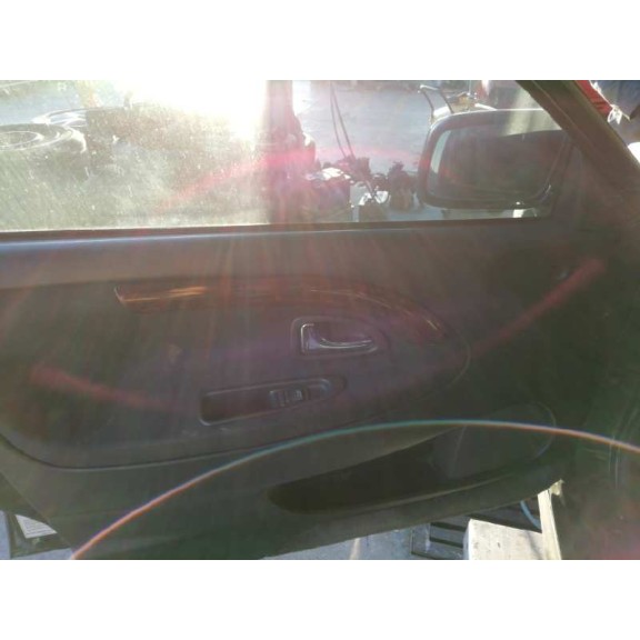 volvo s40 berlina del año 1999