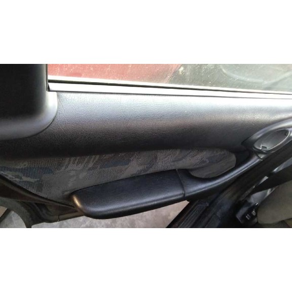 citroën xsara berlina del año 2000