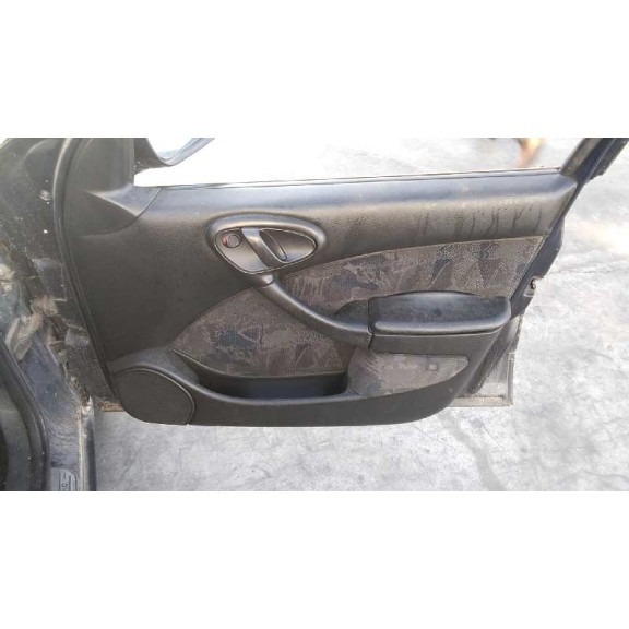 citroën xsara berlina del año 2000