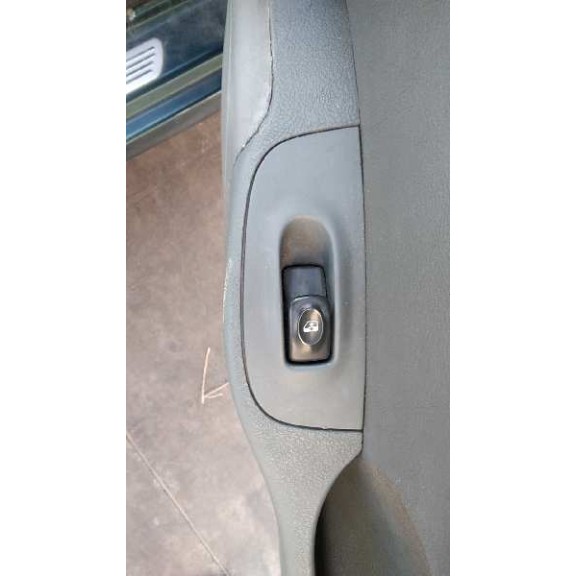 renault megane i classic (la0) del año 1997