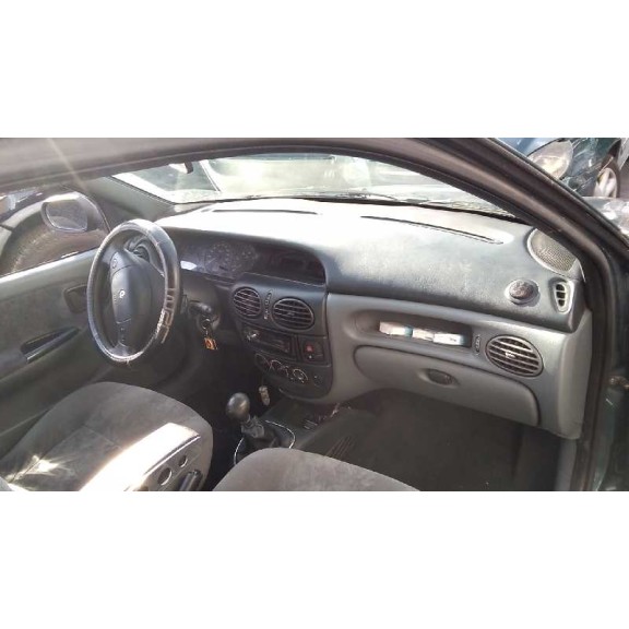 renault megane i classic (la0) del año 1997