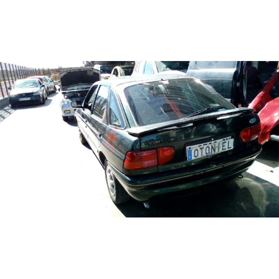 ford escort berlina del año 1994