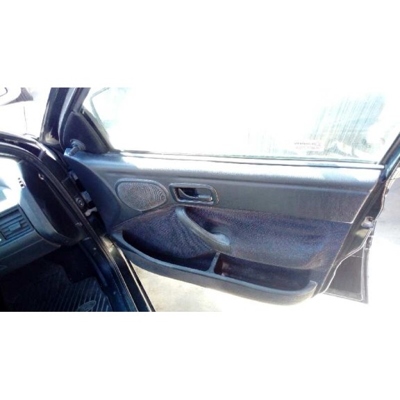 ford escort berlina del año 1994