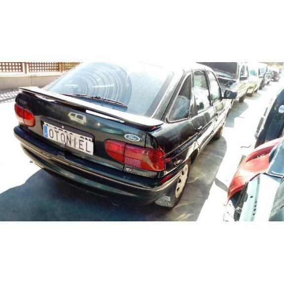 ford escort berlina del año 1994