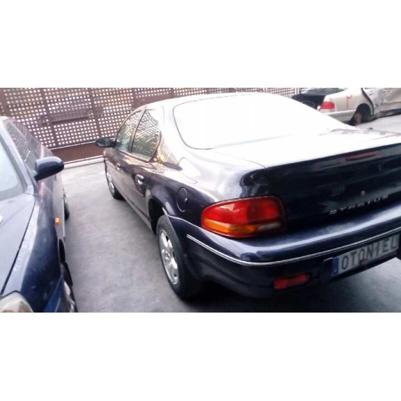 chrysler stratus berlina (ja) del año 2000