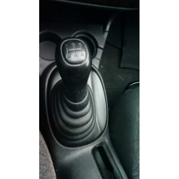 chrysler stratus berlina (ja) del año 2000