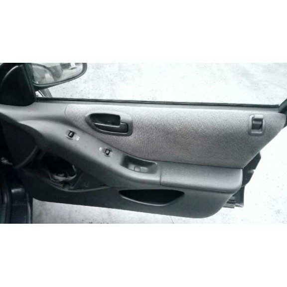 chrysler stratus berlina (ja) del año 2000