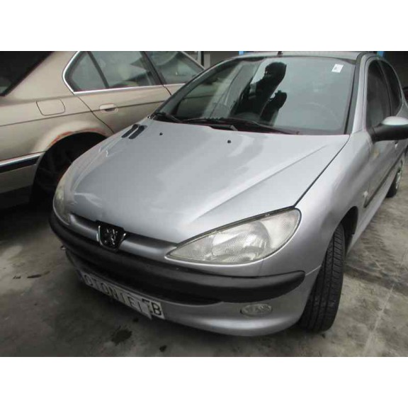 peugeot 206 berlina del año 1999