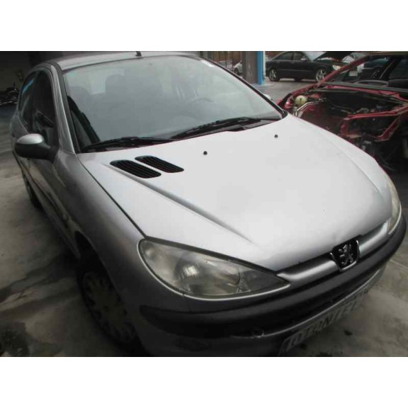peugeot 206 berlina del año 1999
