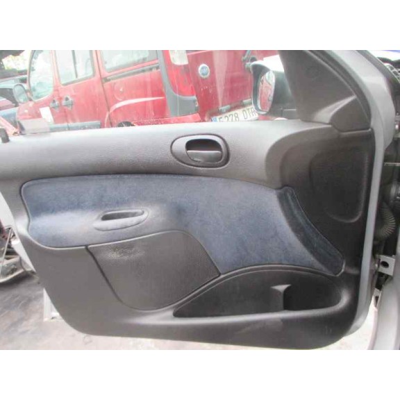 peugeot 206 berlina del año 1999