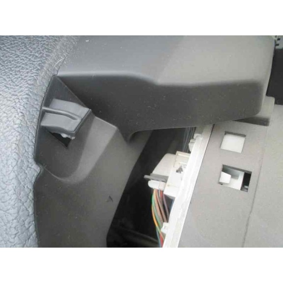 peugeot 206 berlina del año 1999