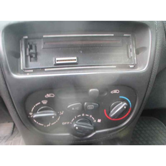 peugeot 206 berlina del año 1999