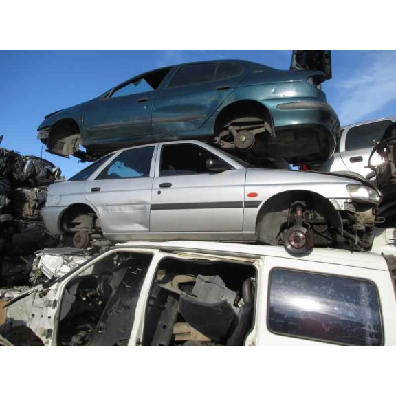 ford escort berlina del año 1997