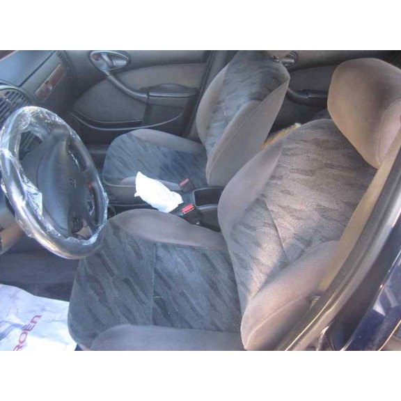 citroën xsara berlina del año 2000