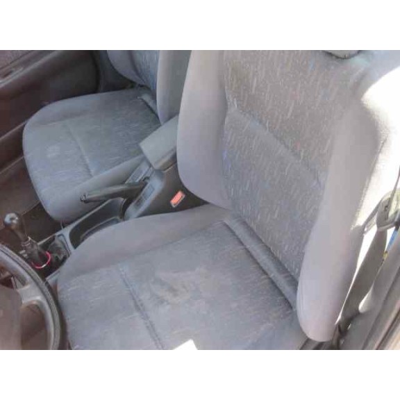 nissan primera berlina (p11) del año 1998