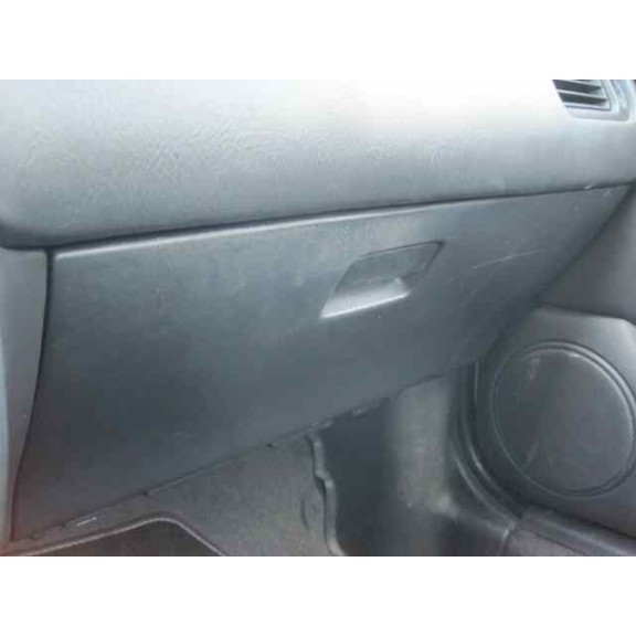 nissan primera berlina (p11) del año 1998