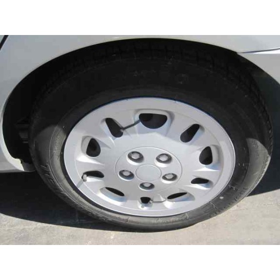 nissan primera berlina (p11) del año 1998