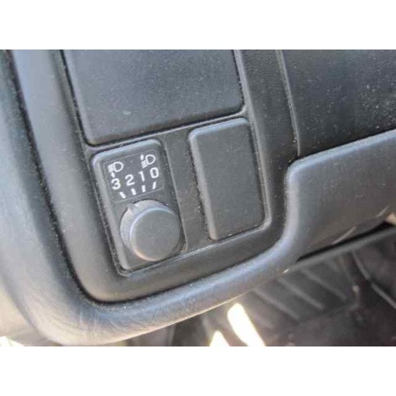 nissan primera berlina (p11) del año 1998