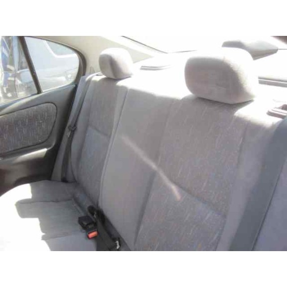 nissan primera berlina (p11) del año 1998