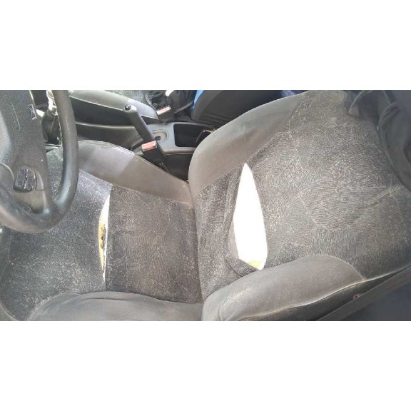 citroën xsara berlina del año 2000