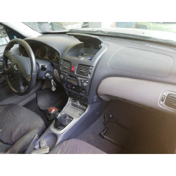 nissan almera (n16/e) del año 2000