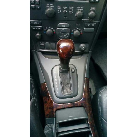 volvo s80 berlina del año 2000