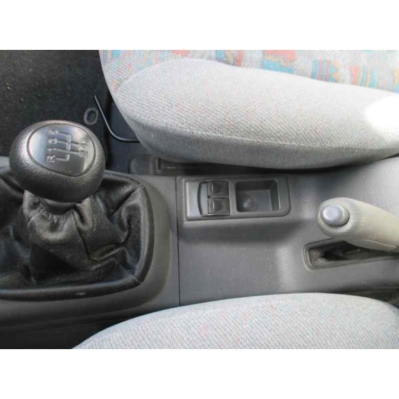 daewoo lanos del año 2000