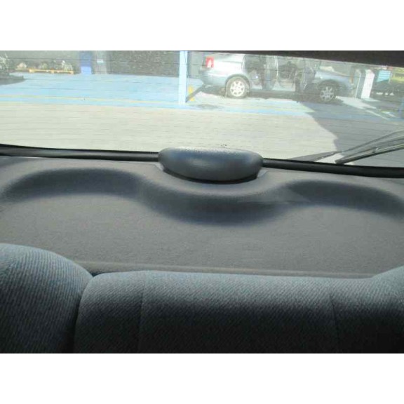 daewoo lanos del año 2000