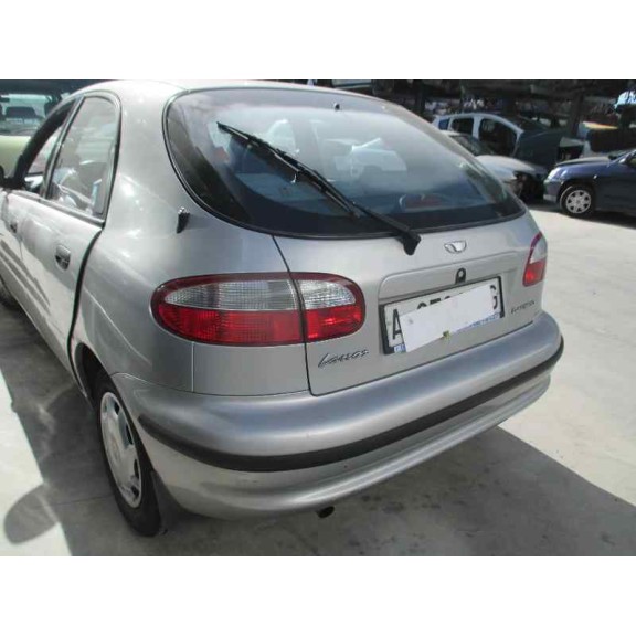 daewoo lanos del año 2000