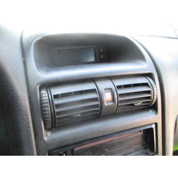 opel astra g berlina del año 1999