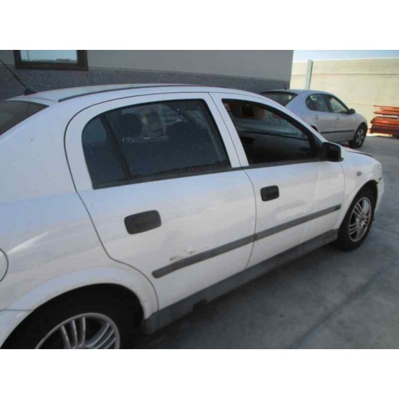 opel astra g berlina del año 1999